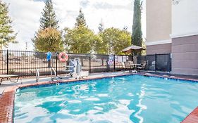 Comfort Suites Clovis Ca 3*