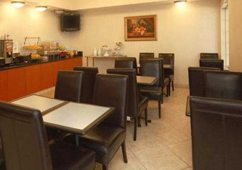 Comfort Suites Clovis Restaurant photo